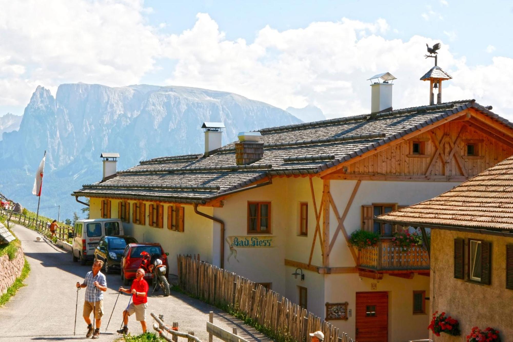 Gasthaus Bad Siess Longostagno Kültér fotó